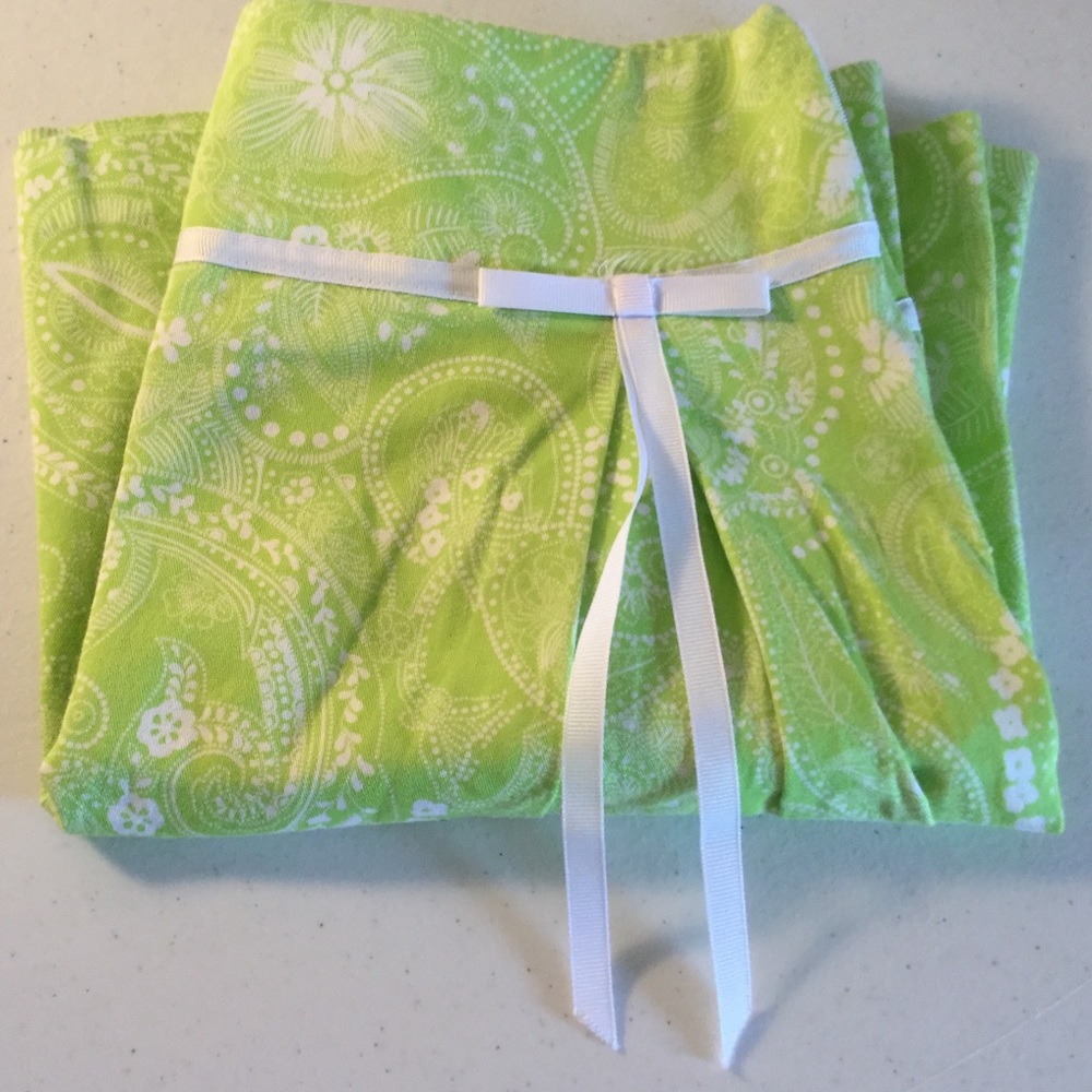 🌹SALE🌹Women’s Skirt Size 4 ~ Skirtology ~ Lime
